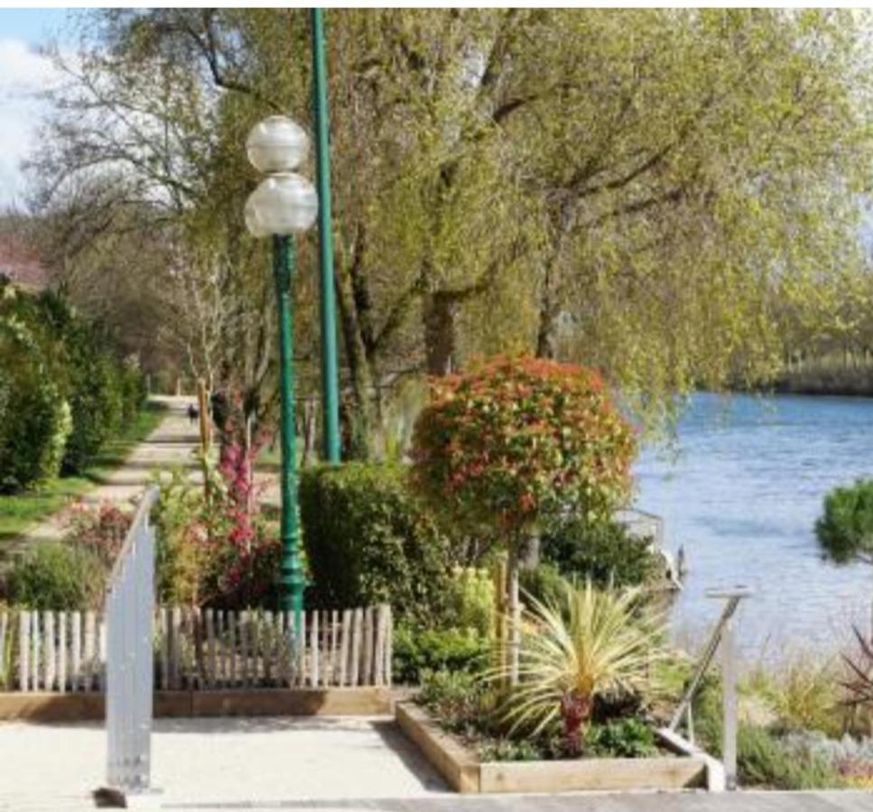 Appartement Au Bord De Seine Épinay-sur-Seine Exteriér fotografie